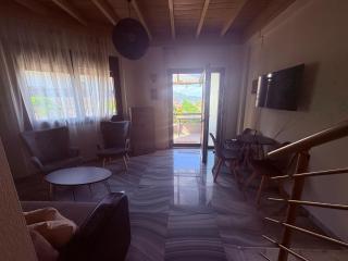 Lajes Apartment - Skala Potamias - 4