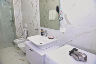 Luxury Apartment Square 21 Tirana - 3