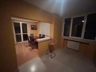 Bright 4-Room Apartment in Central Sofia-2 Terraces and Metro Nearby - 1