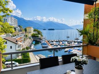 Dolce Vita by Fewotessin - Brissago - 0