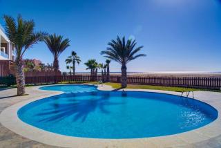 Luxury Beachfront Apartment | Pool & Ocean View - 1