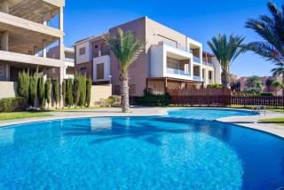 Luxury Beachfront Apartment | Pool & Ocean View - 4