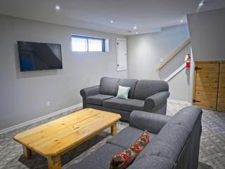 Gateside Chalets Expansive 6 Bedroom Hot Tub Near Village Blue Mountain - 6