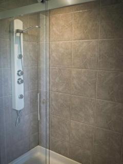 Gateside Chalets Expansive 6 Bedroom Hot Tub Near Village Blue Mountain - 5