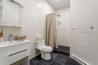 1BDR Mezzanine-Bishop-Vibe Central MTL - 6
