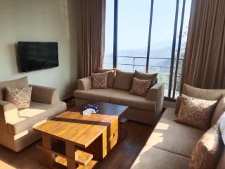Haven Alpine Retreat - 2BR Luxury Cottage with Valley Views in Dunga Gali - 6