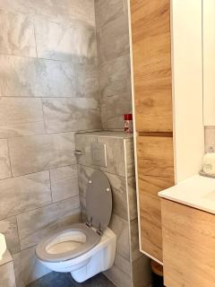 Studio neuf parking proche centre-ville - 1