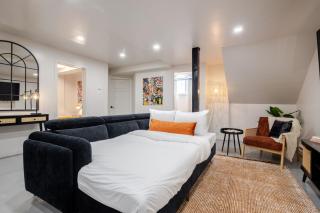 Plateau Powerhouse 5BR and 2BA Apt - 3