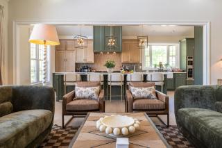 Newly Renovated Luxurious home w/ Pool, Hot Tub & Entertainment Hub | 20 Mins to Downtown AVL - 5