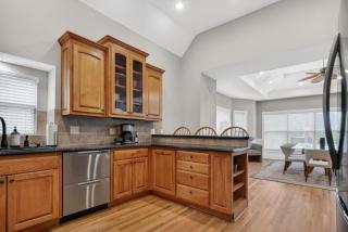 5BR Luxury retreat near World Cup Stadium - 3