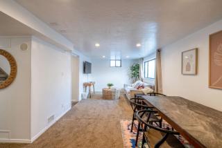 Cozy Stay - Patio - Full Kitchen - Long Term Ready - 1