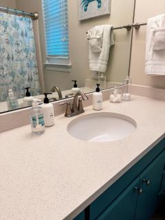 Margarita Villa B- Heated Pool, Beach, Waterfront - 9