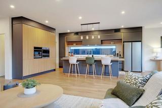 Hobsonville Family 5BR Sanctuary with Waterviews - 1