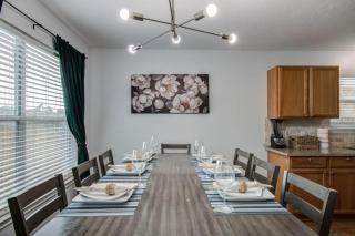 Modern 4BR Retreat with Yard & Air Hockey Table - 8
