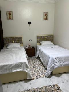 Youssef Pyrameds View INN - 6