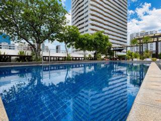 500m BTS l Large 53 sqm l Rooftop pool - 5