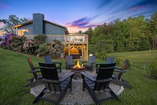 Sauna & Hot Tub Chalet with Game Room, 6BR - 6