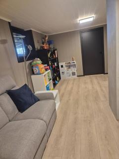 Newly Renovated House 11 guests, 5 bedrooms - 3