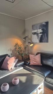 Newly Renovated House 11 guests, 5 bedrooms - 2