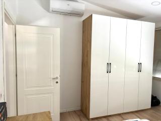 Sea Breeze Spacious 135m Beach Family Apartment by Z - 2