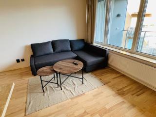 Near train & airport your perfect travel stay! - 7