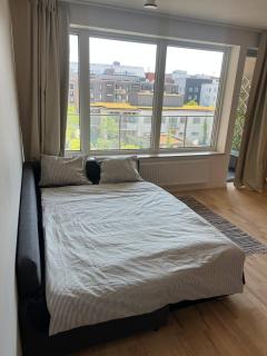 Near train & airport your perfect travel stay! - 2
