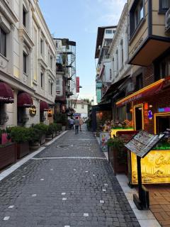 Golden Arrow Hotel - 6