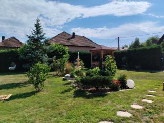 Casa cu gradina Untold - 2