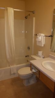 Super 8 by Wyndham Moose Jaw SK - Moose Jaw - 4