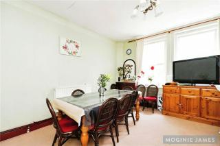 ground floor of 80 ninian road - 4
