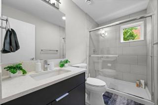 Upscale 2BR/2BA Apt | Mins to NAIT, MacEwan & DT - 7