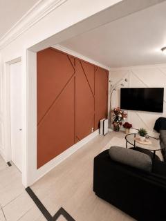 Modern 3-Bedroom Apartment Near Montreal - 9