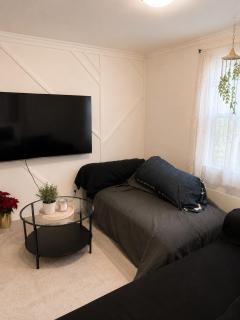 Modern 3-Bedroom Apartment Near Montreal - 7