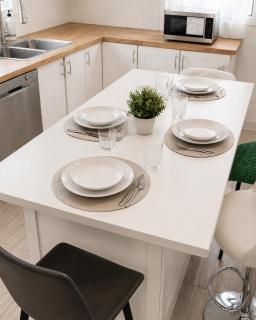 Modern 3-Bedroom Apartment Near Montreal - 3