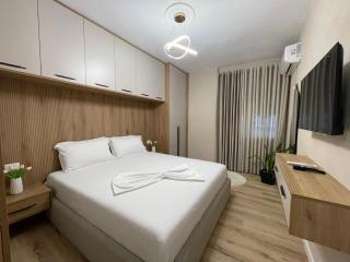 Modern and Cozy Oasis Near City Center - 6