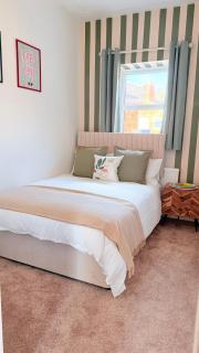 Luxury Group Stay Sleeping 7 Near Newcastle Centre - 1