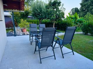 Green Oasis Garden - 2