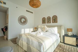 Executive City 1BR - Sleek City Haven Retreat - 2