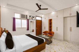 Townhouse Khajuri Khas Metro Station - New Delhi - 2
