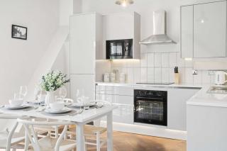 The Bookmark Henley - 2 Bed Balcony & Parking - 9