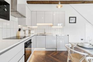 The Bookmark Henley - 2 Bed Balcony & Parking - 4