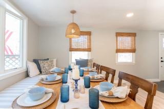 Stunning Home with Wet Bar Dog Welcome! - 1