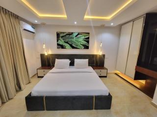 Vault Apartments - 5
