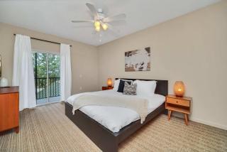 Bright 3BR Condo With Pool, Close to Disney! - 9