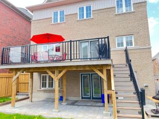 Relaxing 4-Bedroom Retreat in Bowmanville, Clarington - 5