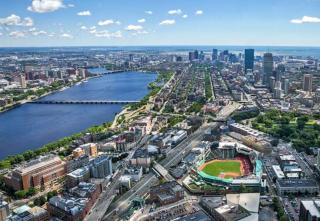Central Condo Fenway near RedSox Green Line w Gym - 0
