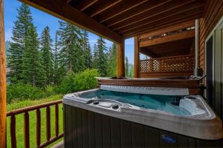 Silvertip Ski Haus - 4