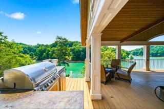 Waterfront Retreat with Dock, Pool and Jet Skis - 6