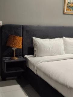 Aangan Stay's Modern Studio Unit - 0