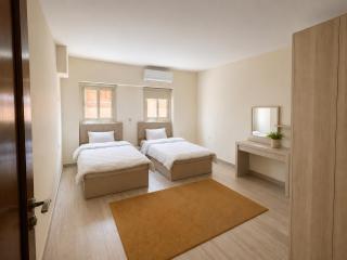 Mokattam 2BR AC Apartment 15 Min to Downtown and 5th Settlement - 5